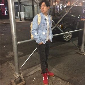 Meet your Posher, Giovanni